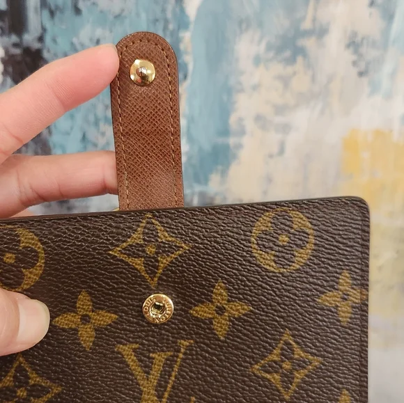 • Authentic Louis vuitton Monogram  Porte Monanaie Billets Bifold - Picture 11 of 14